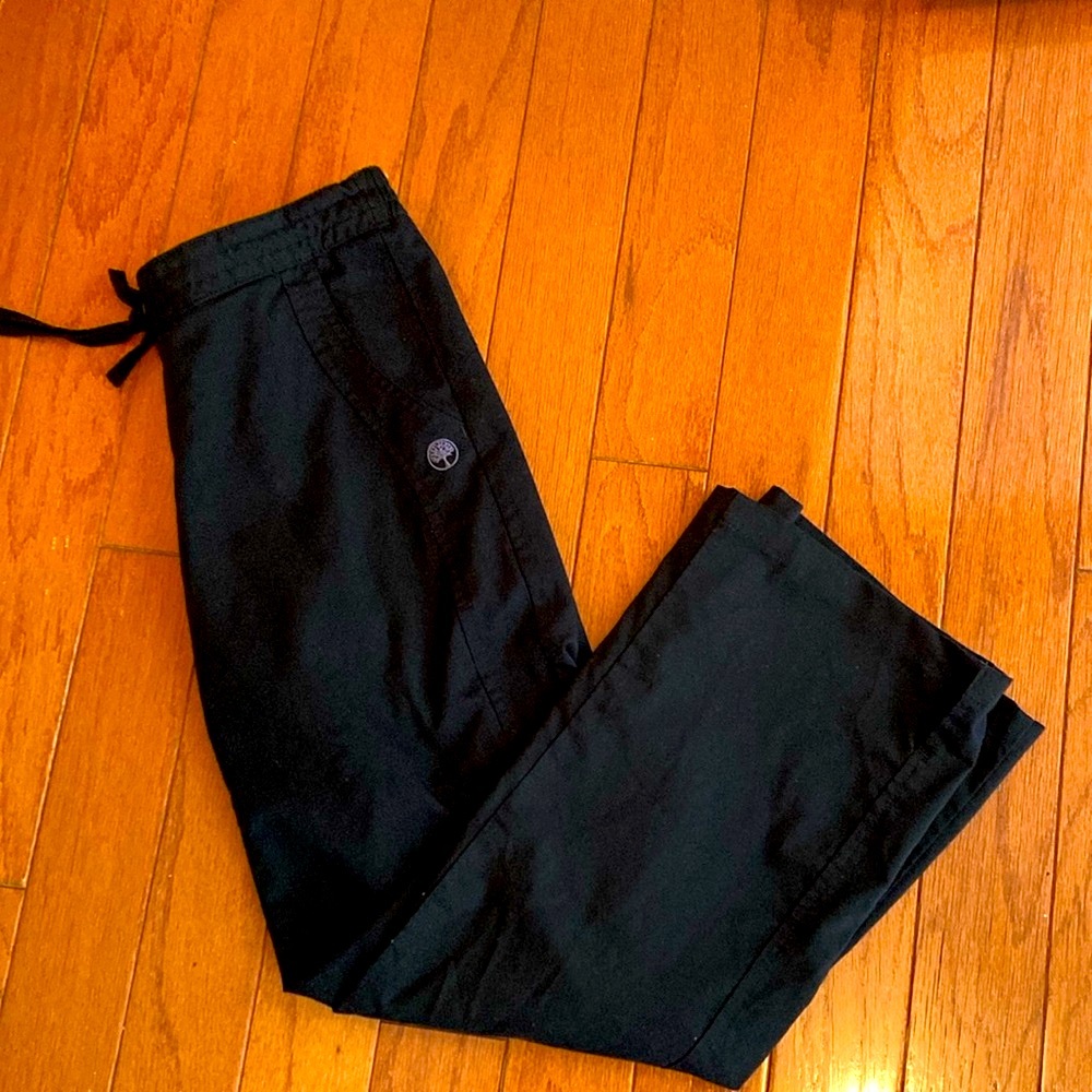 Women black scrub pants